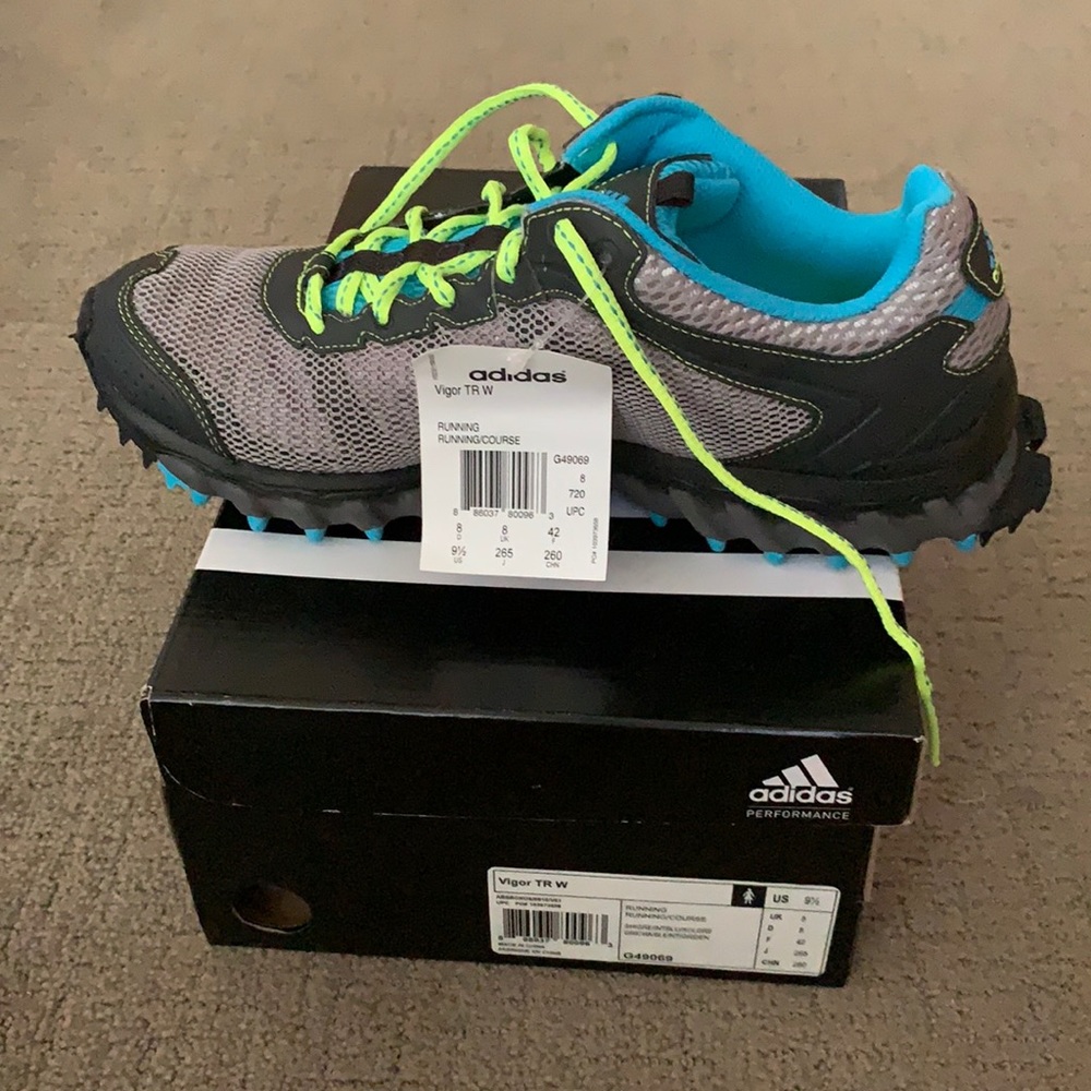 Women’s Adidas Vigor TR size 9.5